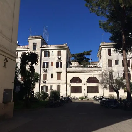 Testaccio - Volta 45 2+2 * Rom